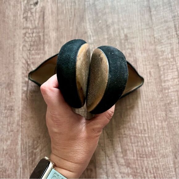 Tory Burch Black suede leather round toe pumps size 8 Elegant Design - Picture 5 of 7